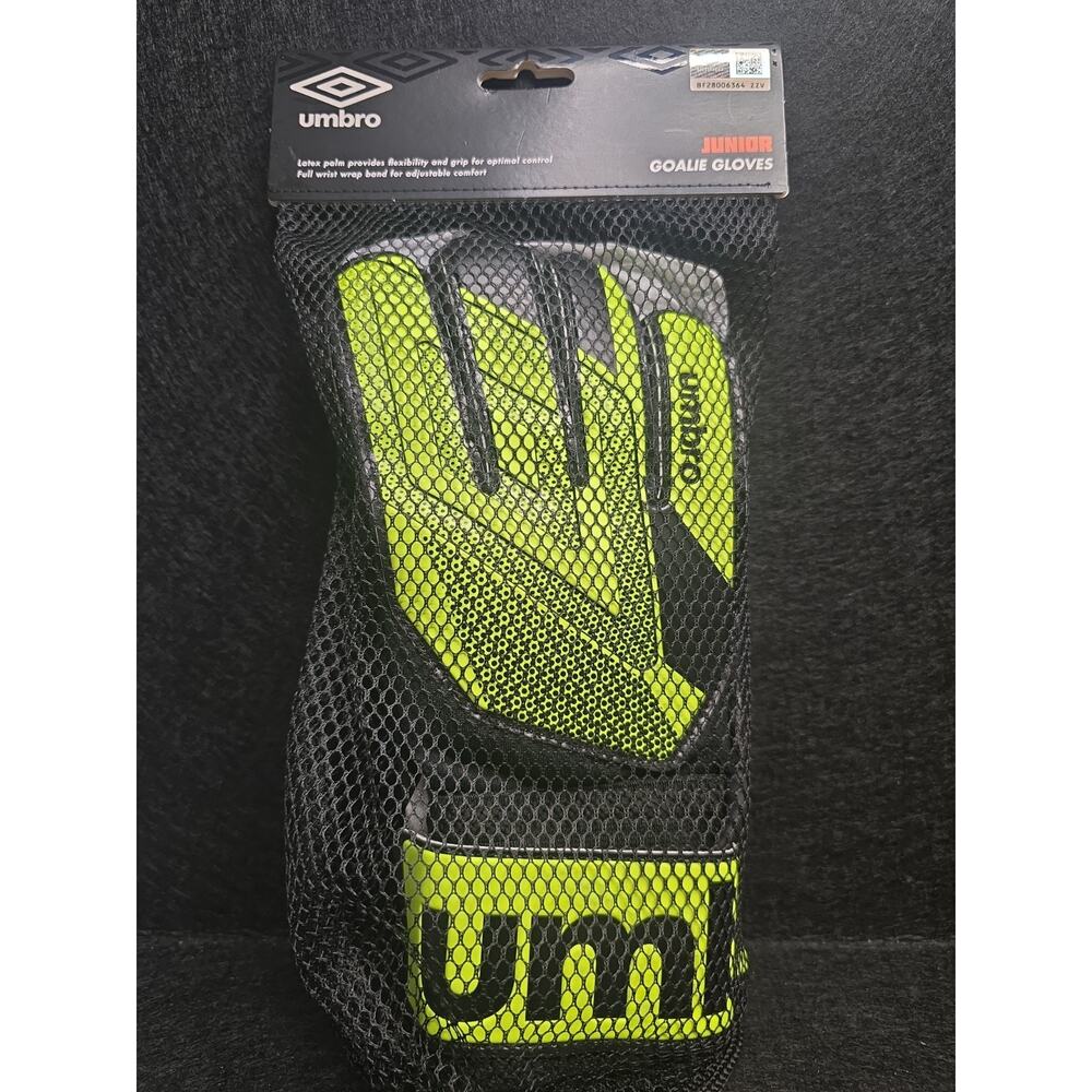 Umbro M2103GJ Junior Soccer Goalie Gloves, Green Sz. MM 65-80mm NEW